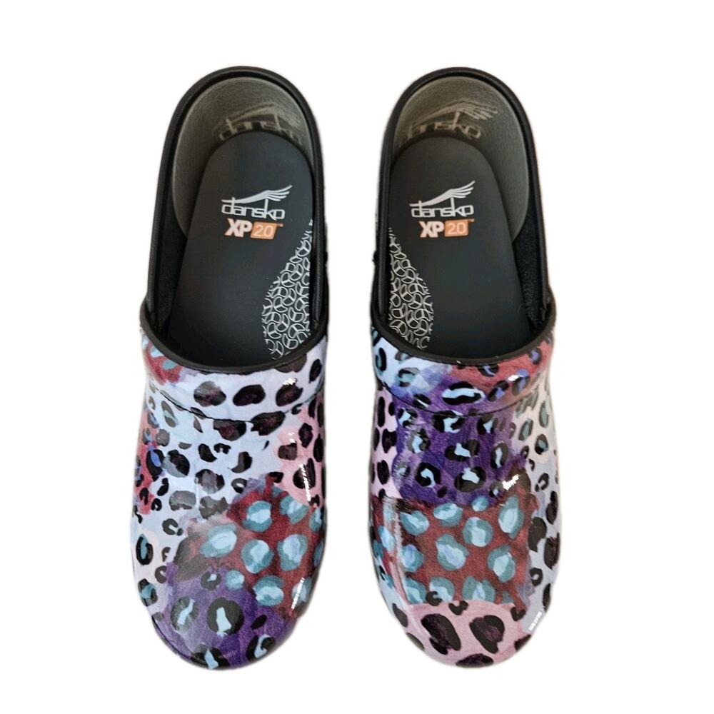 New! Dansko XP 2.0 Purple Leopard Patent Clogs Size 38, US 7.5-8 - Picture 4 of 13
